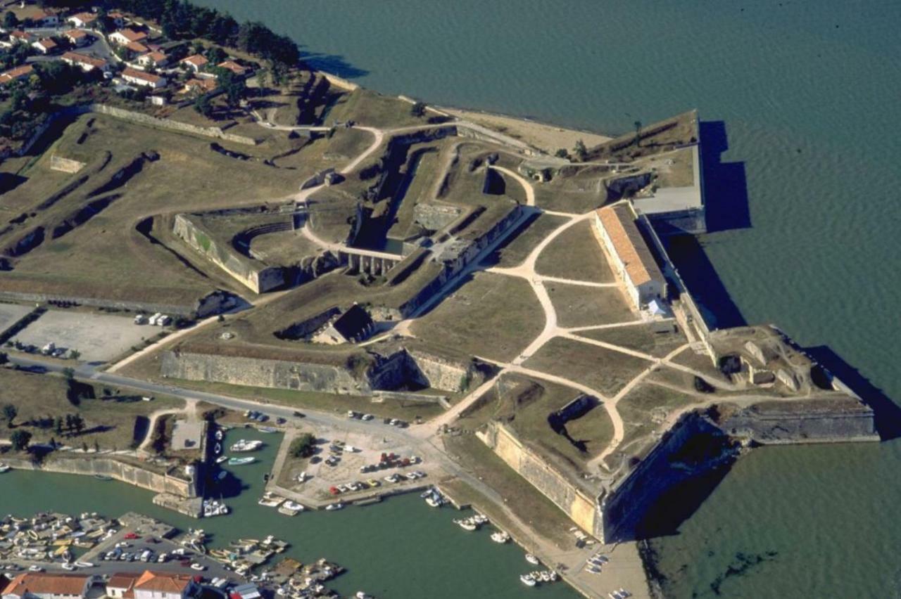 Escale A L'Ile D'Oleron Villa Le Château-dʼOléron Kültér fotó